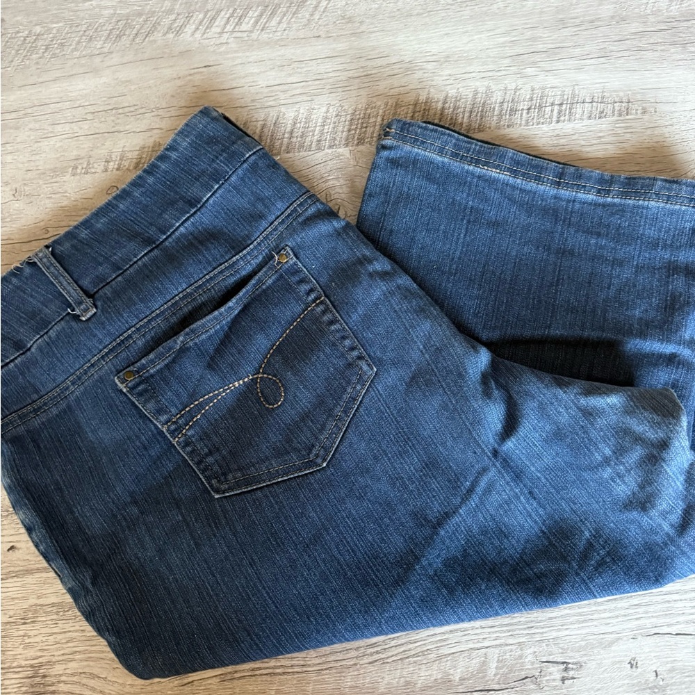 Woman’s Plus Jean Capris Size 24W Flat Elastic Waist Stretchy